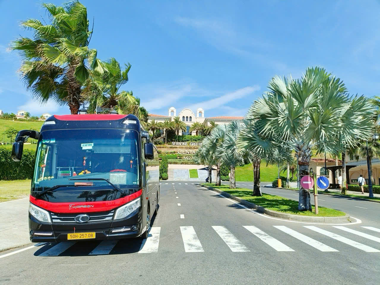luxury bus